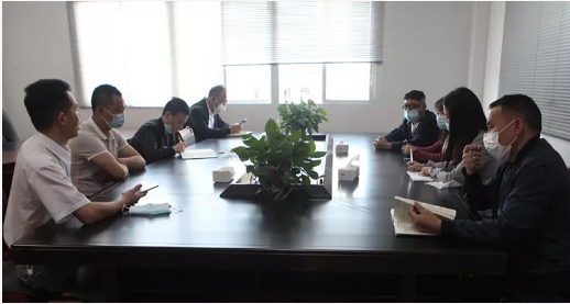 利川东城初中学排名_利川一学生考上大学却犯起了愁,武汉一教授及时排(2)