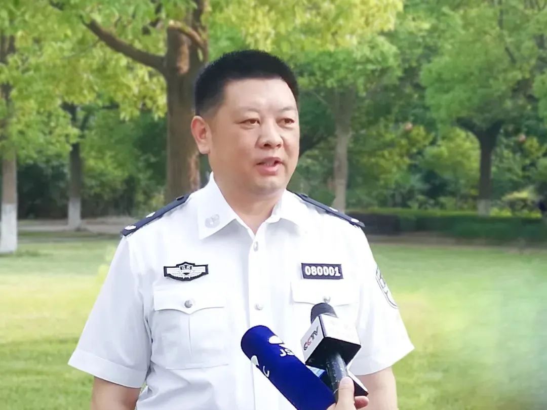 南京警方侦破特大"杀猪盘"网络诈骗案 | 淮安破获重大网络贩枪案