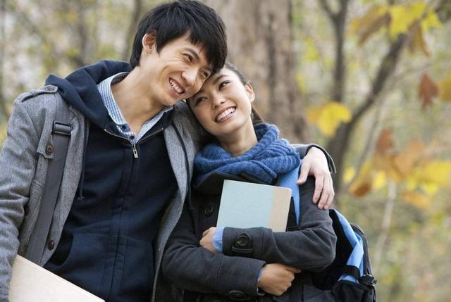 一辈子不生娃幸福吗?我国第一批"丁克族"已到晚年,现状如何?