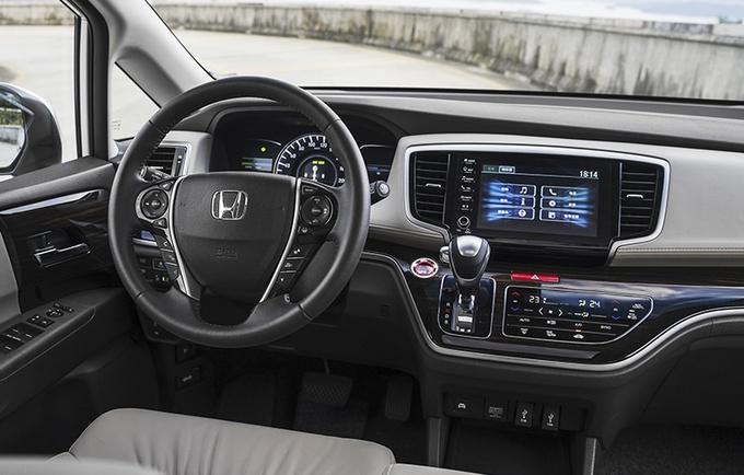 全家一个指标买啥车？ 省油/空间大/能摆摊，奥德赛混动真的香！