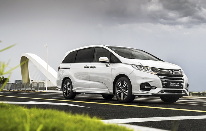 全家一个指标买啥车？ 省油/空间大/能摆摊，奥德赛混动真的香！