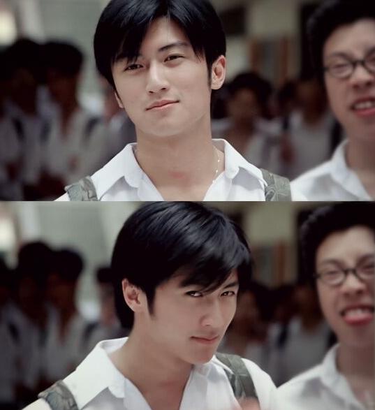 39岁谢霆锋为了证明自己还年轻,青春痘不遮直接上节目,太可爱了