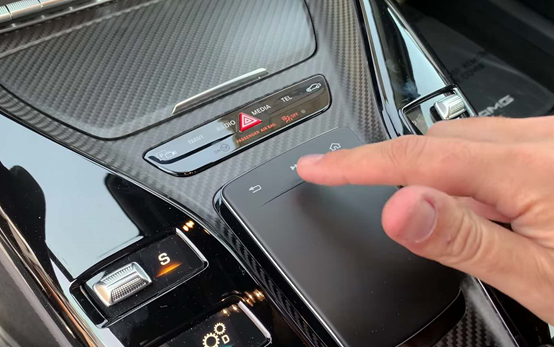 细数7个新车上让人闹心的功能设计！