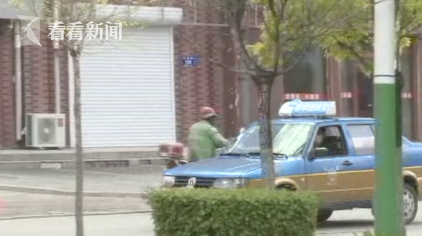 黄峥后撤步 拼多多再进化
