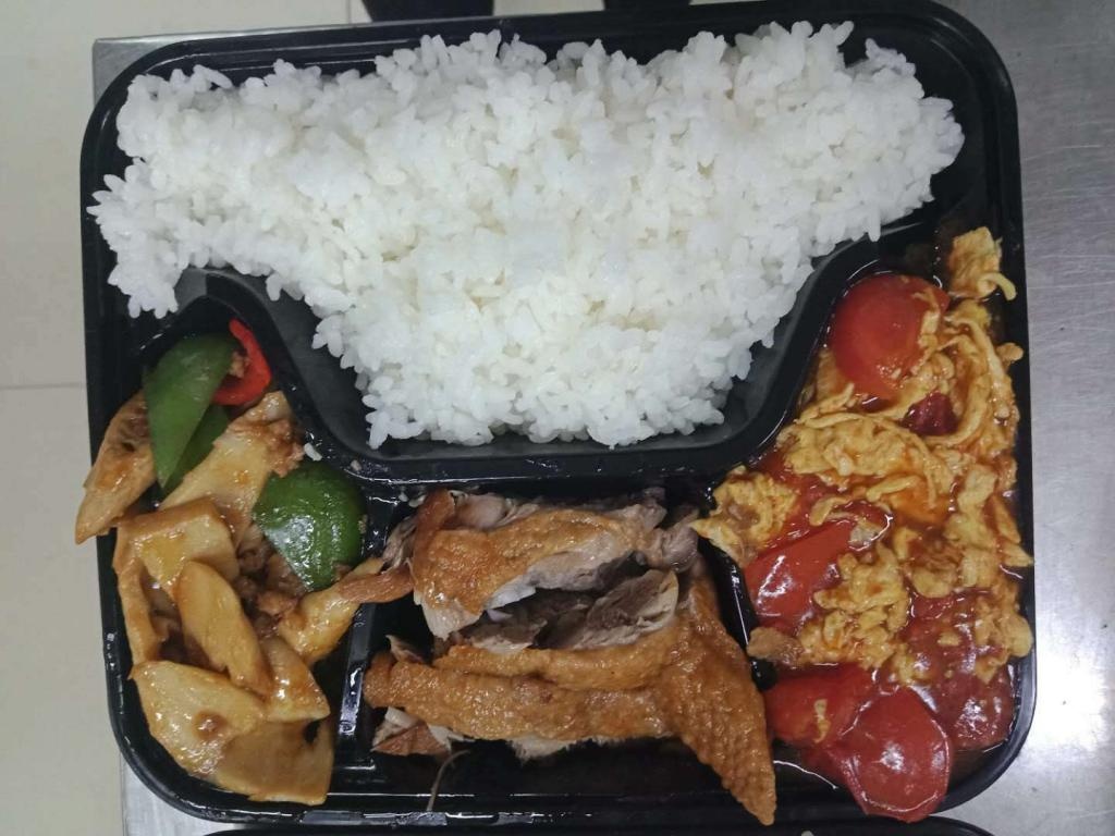 聚焦“互联网+养老助餐配餐”服务，他们解决了老人的“吃饭”难题