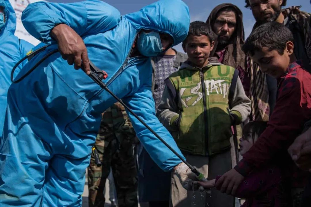 情色诗歌陪阿富汗人民渡过疫情岁月