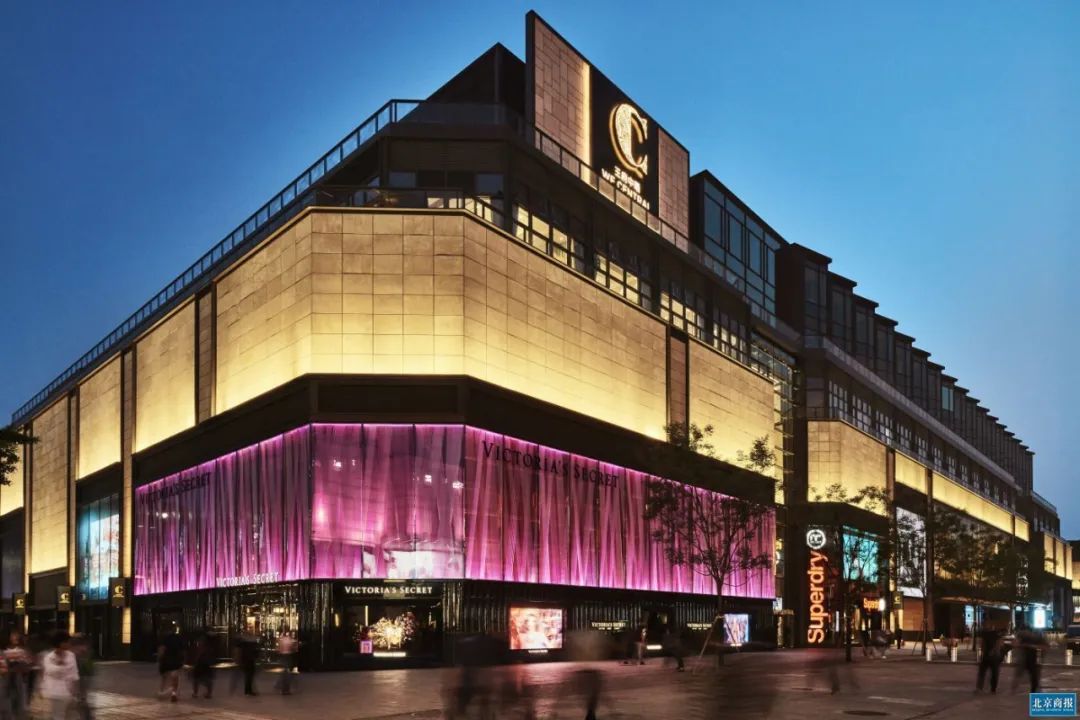 夜幕下的王府中环 图片来源:企业提供