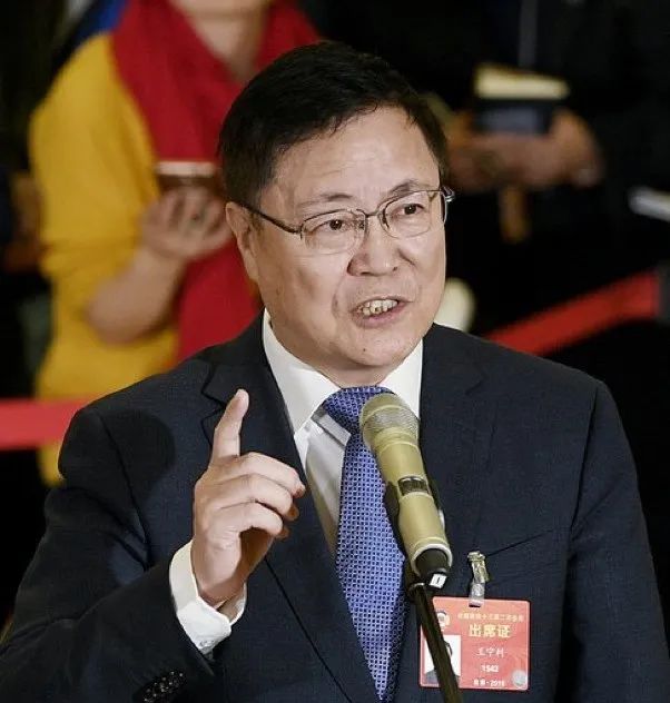 委员来了①眼科专家王宁利激光手术不能治愈近视