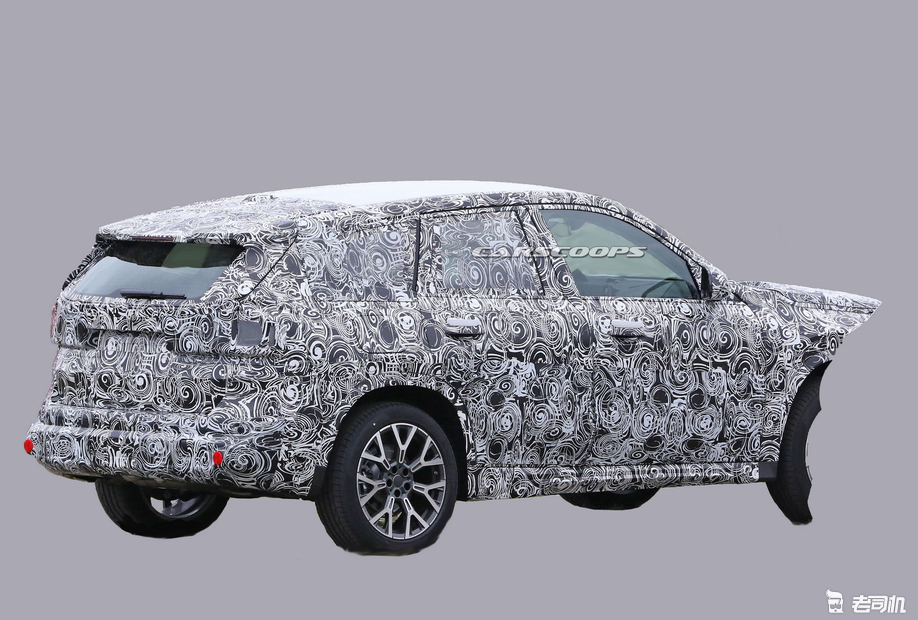 内饰设计风格全面革新 全新宝马X1路试谍照曝光