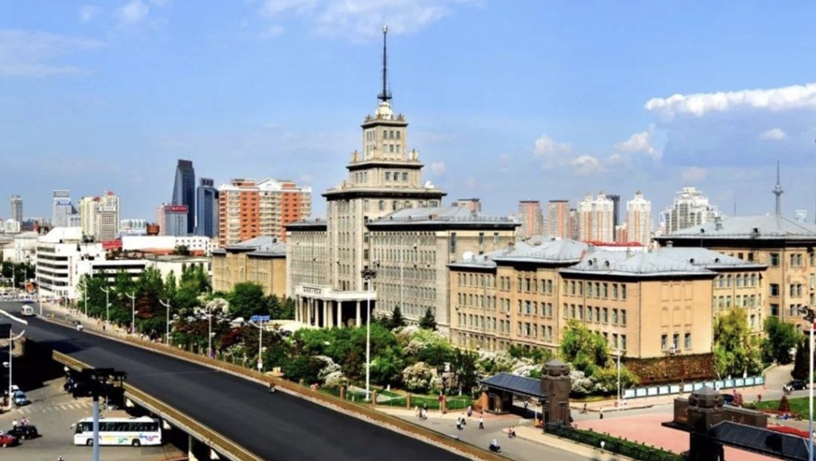 21世纪的校本部主楼