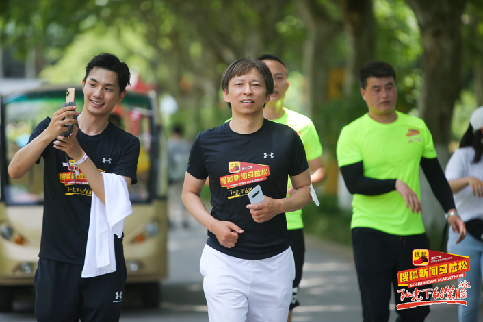 各大明星直播跑步?换种方式重启2020