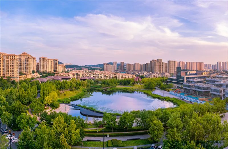 (青岛绿城理想之城实景图)