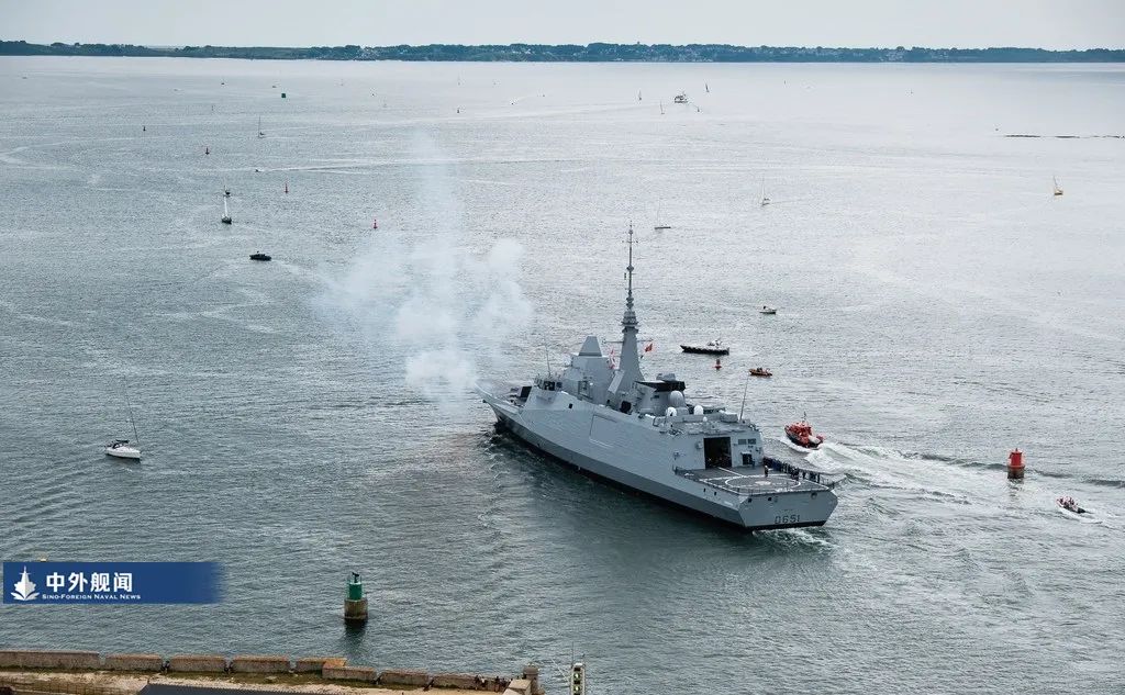 法国海军诺曼底号护卫舰服役