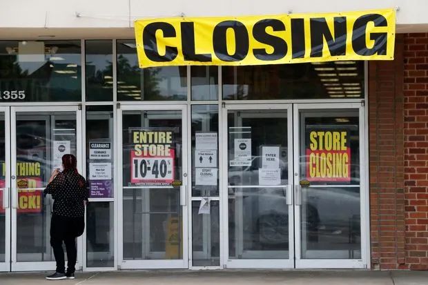 疫情中，大量美国商铺停业。/推特