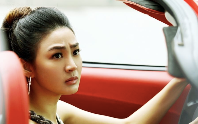 她现在长这样|放羊的星星|洪小铃_新浪新闻