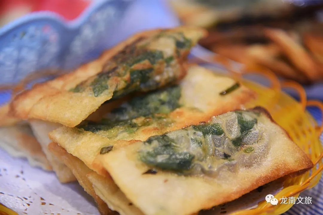 一大波美食来袭   让你在一餐之中   尝遍杨村特色美食   请捂住