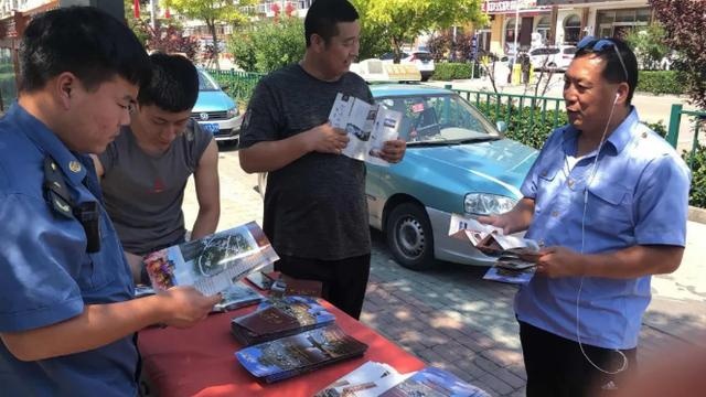 山海关区打造立体式平安志愿出租车队