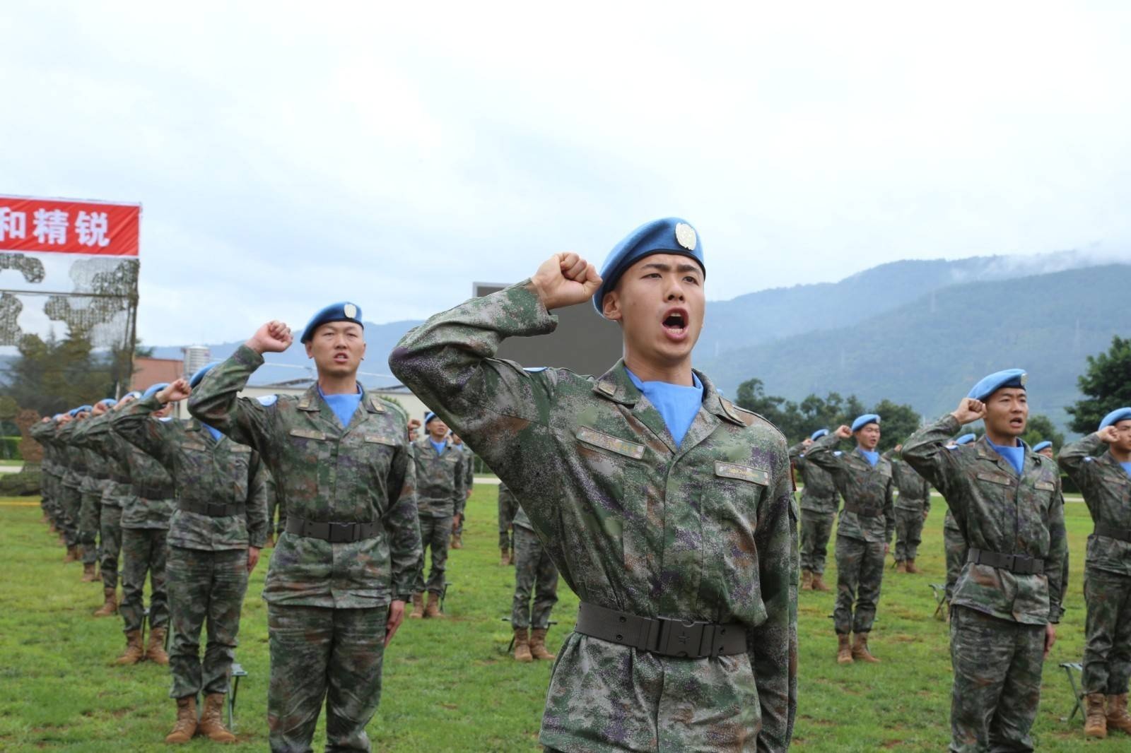 杜富国战友出征!赴黎巴嫩维和多功能工兵分队誓师