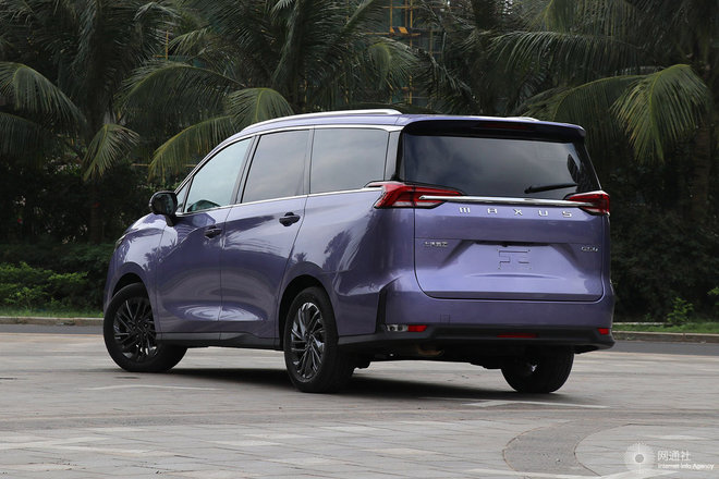 上汽大通G50自动尊贵版上市 售价16.70万元