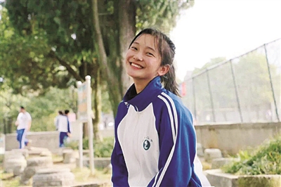 陈薇薇一路走好