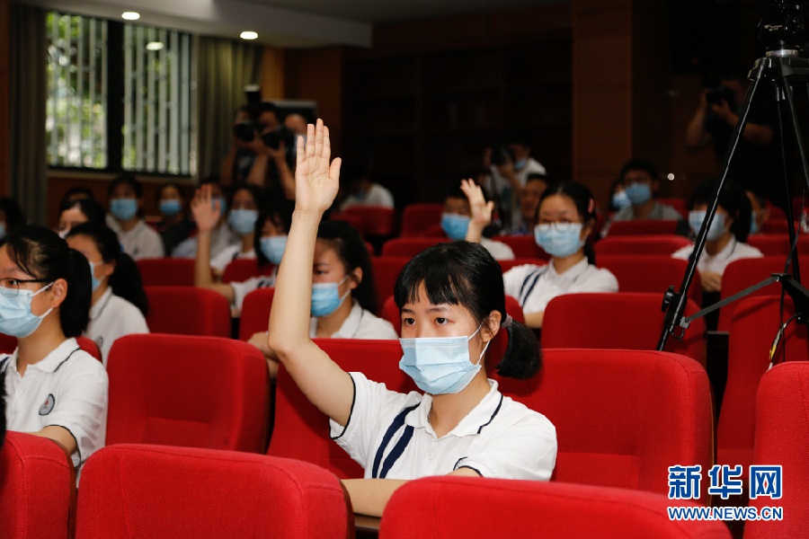 同学溺水救不救？重庆警方告诉你正确做法