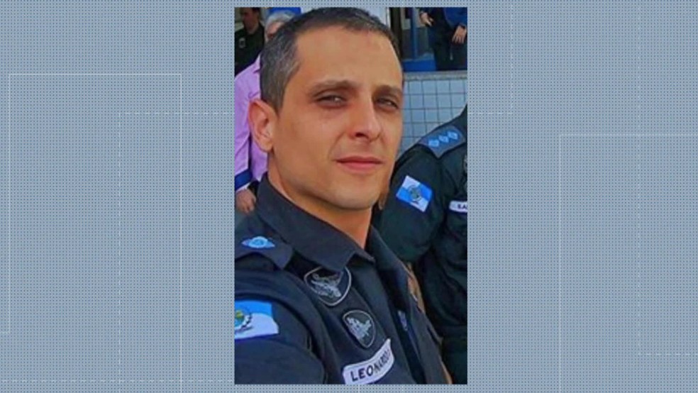 巴西武装贩毒组织头目自首被捕前另一身份是警方指挥官