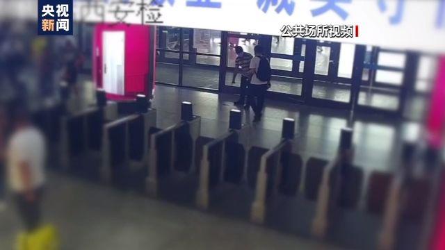 用坏手机“碰瓷”，“低头族”屡“中招”休闲区蓝鸢梦想 - Www.slyday.coM