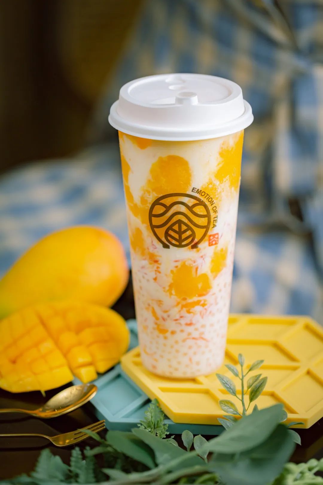 郑州唯①眷茶主题店,限时新品把你"眷"在这桃花源!