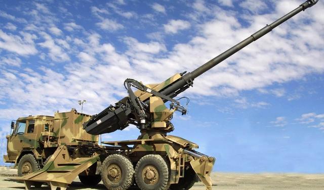 国产新型车载榴弹炮射程30公里世界领先灵活机动或成战场主导