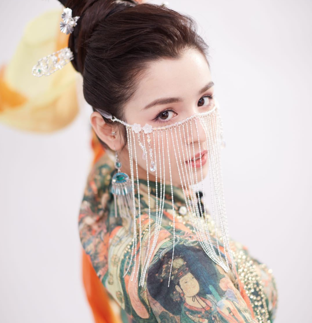 天舞纪哈妮克孜犹如人间仙子首演古装惊艳美出新高