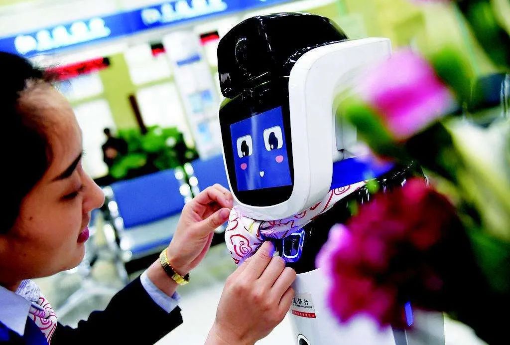 速度提高1000倍,7x22小时工作!当突破性实验室机器人助理来敲门__财经