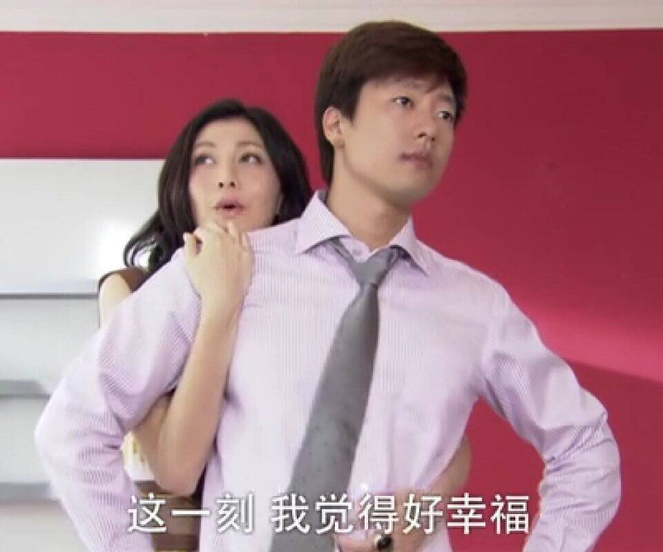 网友为洪世贤艾莉办离婚十周年晚宴?艾莉还回应了?