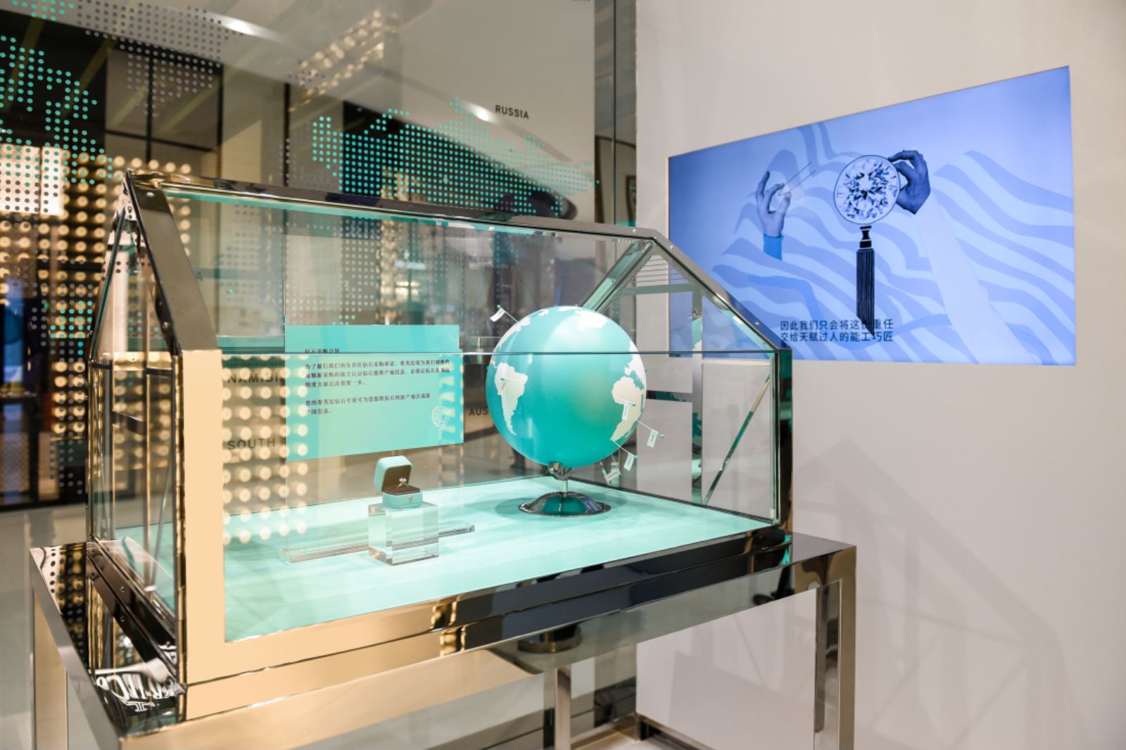 是日美好事物|融会多元艺术风格的壁纸,chanel早秋包袋匠气流光溢彩