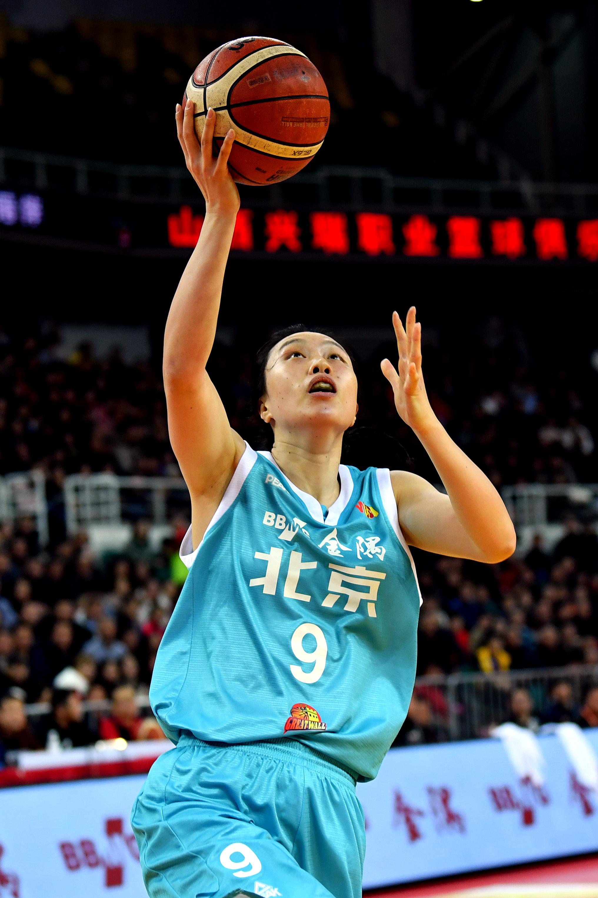 中国女篮队长邵婷正式加盟四川女篮