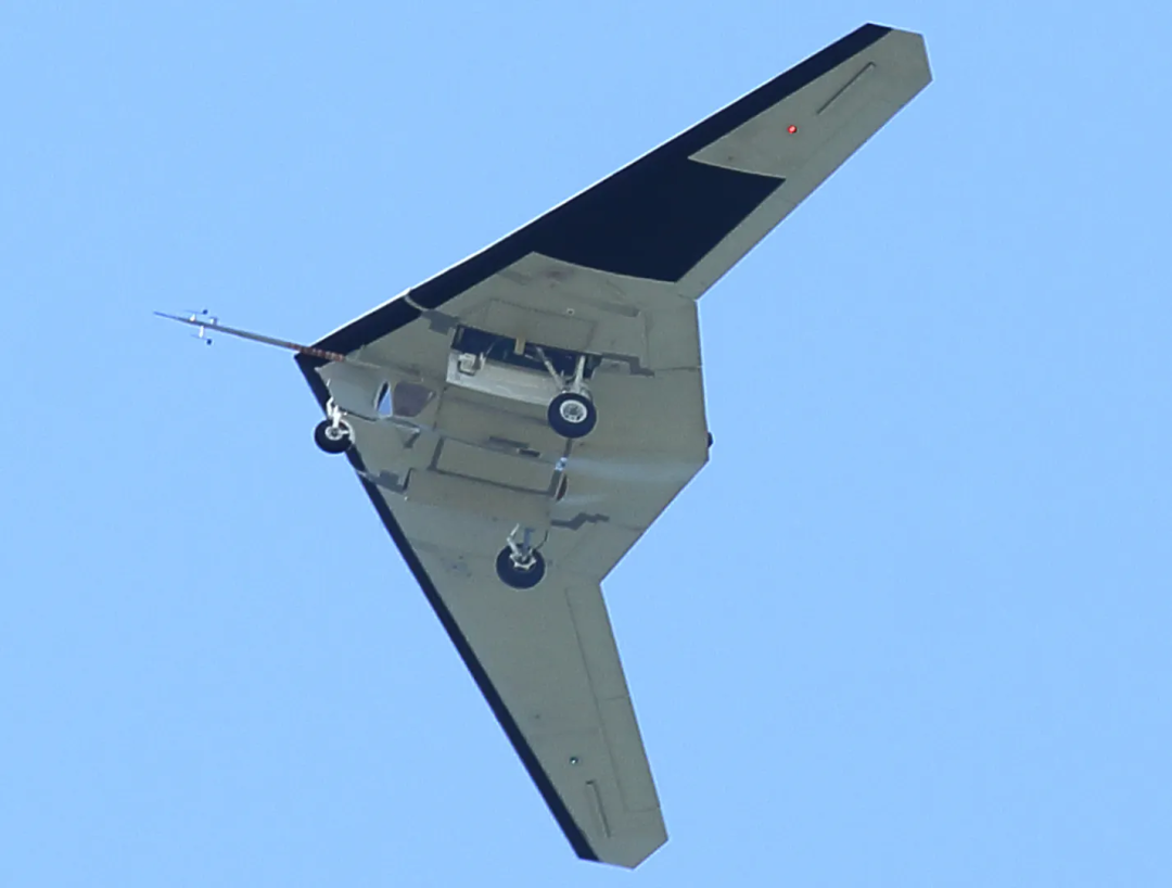 美国绝密无人机"坎大哈怪兽",是如何被伊朗俘获的?| 图说