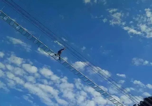 威海华夏城|免票攻略!5d玻璃栈道来啦,挑战你的胆量!