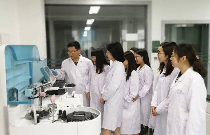 专业解码烟台大学药学院仁心妙药学以济世