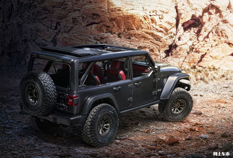 Jeep牧马人推高性能车型！V8引擎+升级越野套件，别老盯着普罗看