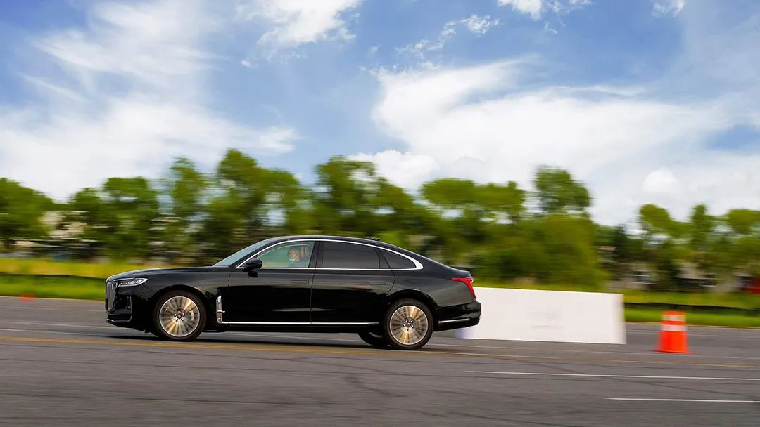 5款车型7种颜色 车长超5米还是大溜背 这款新车真的绝了！