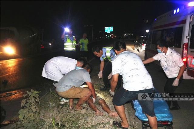 玉林一男子醉酒骑车酿事故"警医联动"救其一命