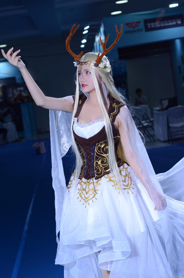 奇迹暖暖 精灵鹿后 cosplay