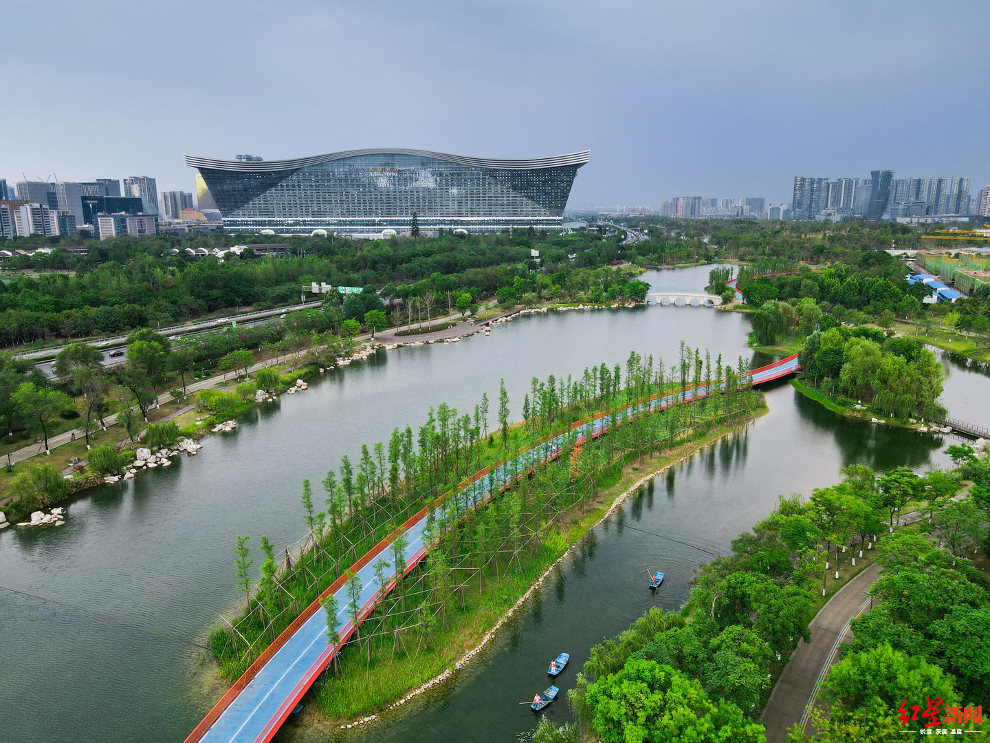 成都锦城湖 图据ic photo