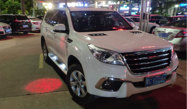 女子开宾利深夜去搓麻将，车停楼下被人撞损20万！闯祸的也是……休闲区蓝鸢梦想 - Www.slyday.coM