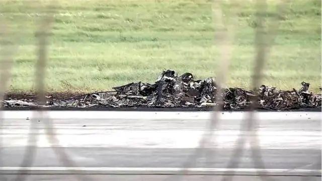 台军汉光演习直升机坠毁画面曝光直接垂直坠地爆炸