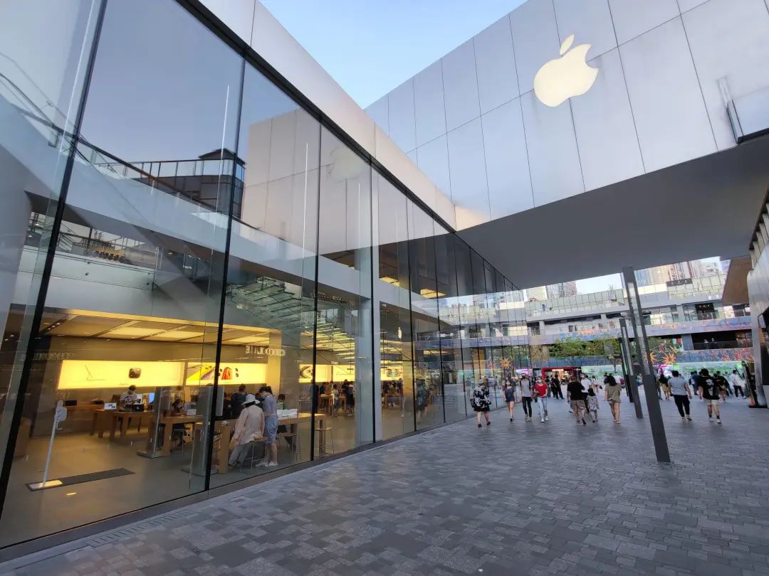 中国第一家applestore关了它在50米之外焕然新生