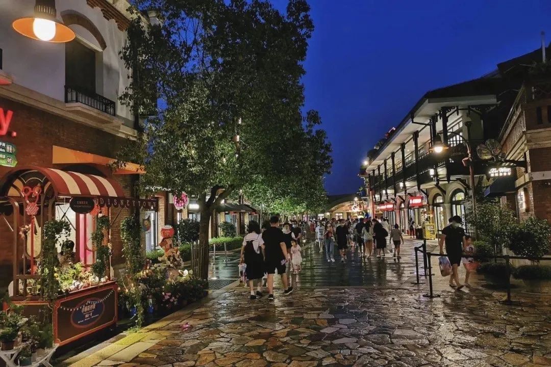 限时2个月,『上海迪士尼』夜生活开场!奇妙夏夜,精彩继续......