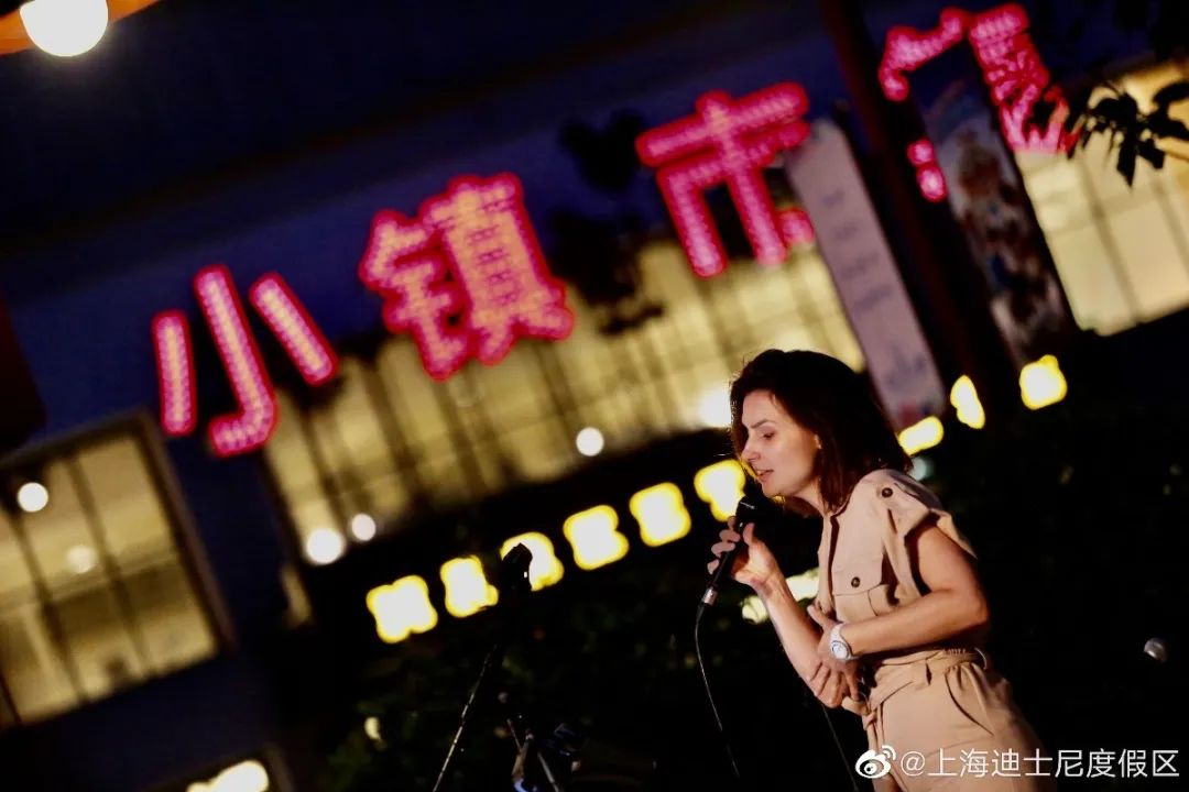 限时2个月,『上海迪士尼』夜生活开场!奇妙夏夜,精彩继续......