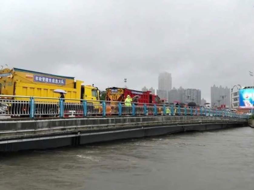 安徽巢湖超历史最高水位!合肥三河全镇居民紧急撤离