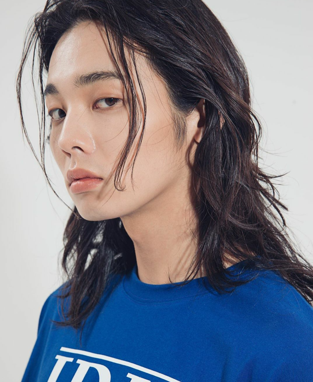 长发也是考验男人颜值的标准啊