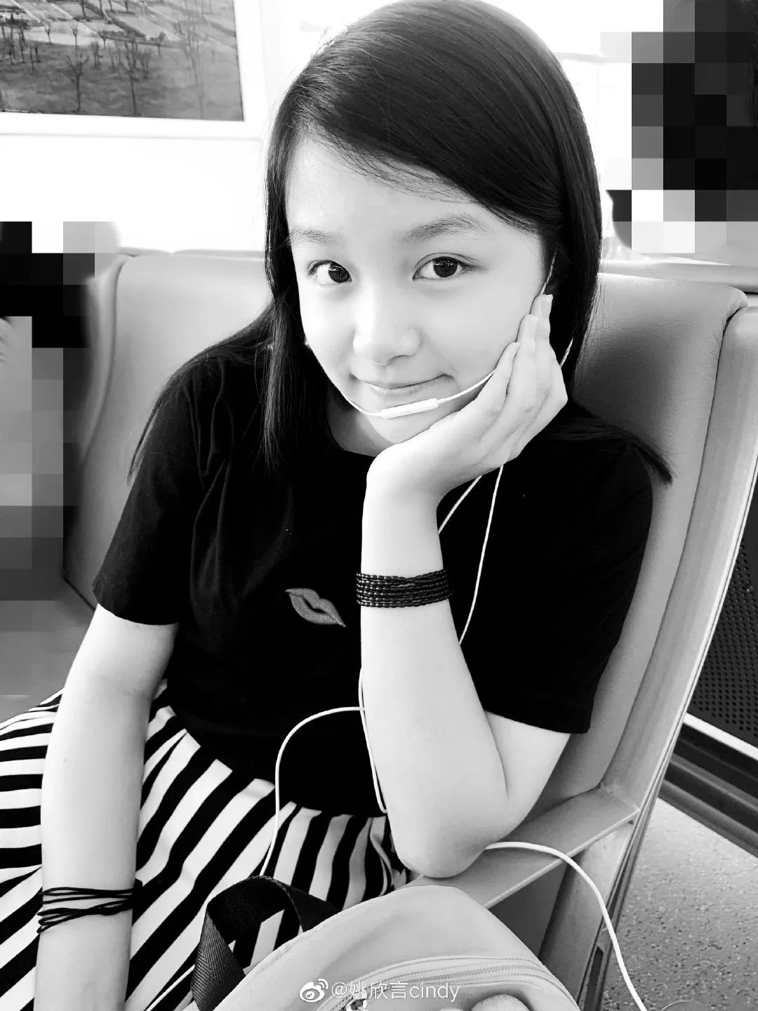 最后一句今日份冷知识:饰演小安生的演员李昊芳是芒果台力捧的新人